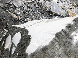 natural slate stone quarry